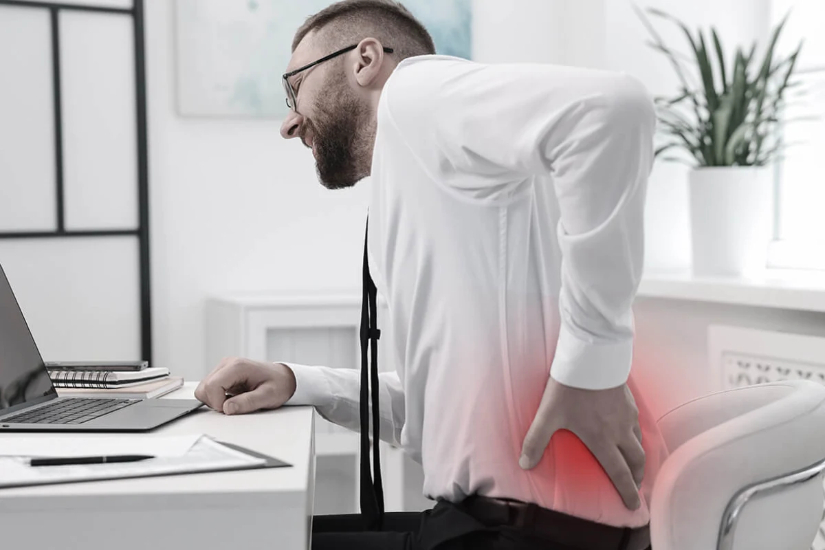 Red-Flags-Signs-Your-Spine-is-Aging-Faster-Than-You-Are